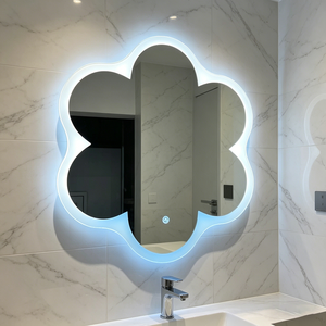 Miroir de salle de bain LED en verre en forme de nuage moderne Daystar Trade avec capteur tactile et éclairage rétroéclairé chaud pour anniversaire - Product Image 4