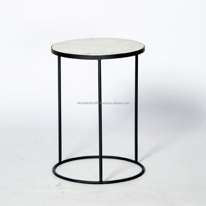 โต๊ะกลมสีทองทำรังด้านข้างแก้วสไตล์อาร์ตเดโคชั้นนำทำให้รูปลักษณ์ที่เข้าถึงได้ง่ายขึ้นในตารางทำรังเหล่านี้ - Product Image 5