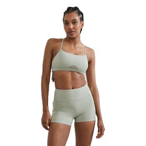 ชุดออกกำลังกายผู้หญิงแบบสั้น ดีไซน์ใหม่ คุณภาพสูง ทรงเข้ารูป แฟชั่นทันสมัย ผลิตจากโพลีเอสเตอร์ยืดหยุ่นได้ - Product Image 2