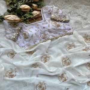 VASTRA COTTAGE Blusa Elegante de Seda Suave con Bordado Completo Butta y Detalles Cosidos, con Cuentas, Encaje y Borlas, Aspecto Lujoso - Product Image 4