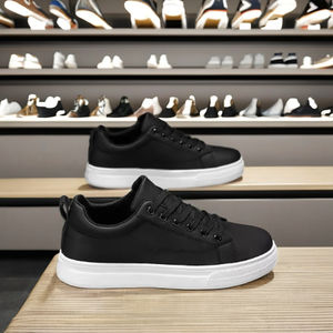 รองเท้าหนังลำลองสำหรับผู้ชายทุกฤดูน้ำหนักเบาดีไซน์สปอร์ตกันลื่นเพิ่มความสูงให้กับแฟชั่นคลาสสิก - Product Image 1