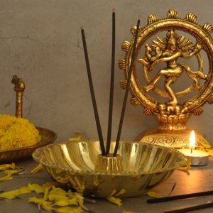 Brass Agarbatti Stand 5 Inch Round Incense Holder Aromatherapy <b>Diffuser</b> Traditional Home Decor for Living <b>Room</b> - Product Image 4