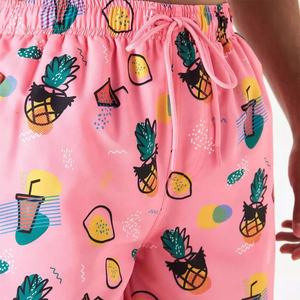 Short de bain uni pour homme style urbain, anti-UV, séchage rapide, tissu respirant, taille élastique, doublure en maille, respectueux de l'environnement - Product Image 4