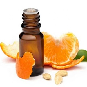 Fournisseur en vrac Huile d'orange pure pour les soins de la peau et huile anti-stress de marque privée avec emballage et logo personnalisés à vendre - Product Image 4