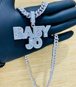 Elegante colgante con diseño de letra en plata 925, joyería con baño de plata y piedras cultivadas en laboratorio, estilo hip hop, diseño unisex. - Product Image 2