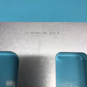 LAM 715-008106-001 PLACA LATERAL, RANURA V, R, 177216 - Equipo y Piezas de Semiconductores de Confianza de Global Legacy - Product Image 3
