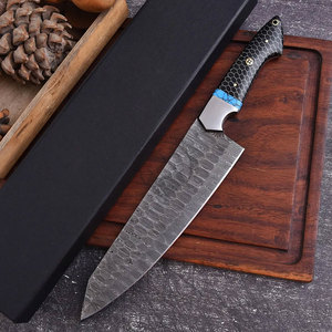 Couteau de cuisine Santoku japonais haut de gamme en acier carbone Damas, lame martelée de 8 pouces, manche en nid d'abeille, fabrication artisanale. - Product Image 6