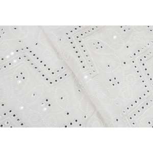 Tissu en dentelle Georgette blanc cassé teignable avec broderie géométrique, 44 pouces de large au mètre - MirrorTFAB DYE GEO 032 - Product Image 1