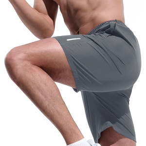 Pantalones Cortos Deportivos Elásticos en Cuatro Direcciones para Hombre, Material Transpirable de Poliéster y Spandex, Antiencogimiento, con Logotipo Personalizado - Product Image 3