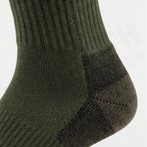 Crew <b>Socks</b> Olive Green Solid Knitted Cotton Breathable Casual Daily Wear Adult Autumn Standard Thickness - Product Image 4