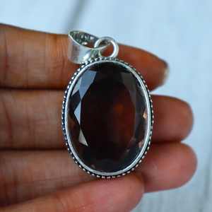 Colgante de Cuarzo Ahumado en Plata de Ley 925, Hecho a Mano, Estilo Bohemio, Ovalado, con Piedra Preciosa Natural, Regalo para Mujer - Product Image 1