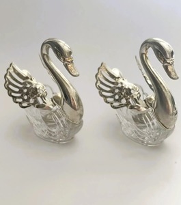 Salero y pimentero de lujo en forma de cisne, de metal y vidrio, para mesa, elegante juego de condimentos para comidas finas y servicio a los invitados. - Product Image 2