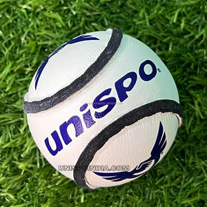 Balón de Hurling UNISPO, Exterior de Cuero y Núcleo Resistente, Tamaño Oficial 5 para Exteriores, Modelo HUSL2024A - Product Image 3