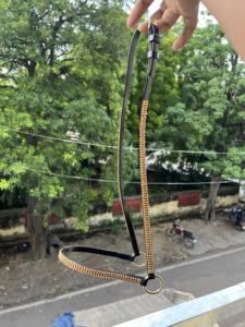 Cabestro de PVC Premium para Exhibición Ecuestre con Herrajes de Latón, Ajustable, Duradero y Cómodo, Collar para Caballo, Tamaños Completo/Cob - Product Image 2