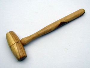 Martillo de madera con agarre fuerte para un manejo seguro, herramienta manual para carpintería, fabricación de muebles y trabajos de reparación - Product Image 2