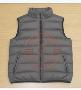 Full-Zip Lightweight Puffer Vest - Breathable Padded Body <b>Warmer</b> with Zipper Pockets - Product Image 1