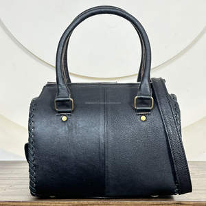 Bolsa de Viaje Deportiva de Cuero Vacuno 100% Genuino, Tallada a Mano con Diseño Floral, Estilo Western, Portátil, Tipo Duffel, para Fin de Semana - Product Image 6