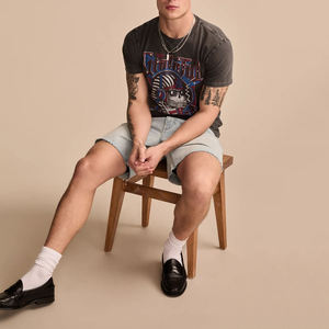 Shorts en jean délavé brodé pour homme, coupe droite, taille mi-haute, style streetwear décontracté, bords bruts, en coton, avec poches, pour l'été - Product Image 3