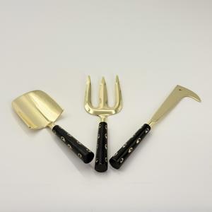 Nouveauté : Accessoires de jardin modernes, ensemble de 3 pièces, outils de jardin en métal avec manche en résine, comprenant un râteau, une fourche, un couteau et une pelle, au prix le plus bas - Product Image 3