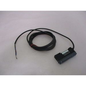 เซ็นเซอร์ไฟเบอร์ออปติกแบบโฟโตอิเล็กทริก 2 ตัว รุ่น FS-V11 ของ Keyence - อุปกรณ์และอะไหล่เซมิคอนดักเตอร์ระดับโลกที่เชื่อถือได้ - Product Image 1