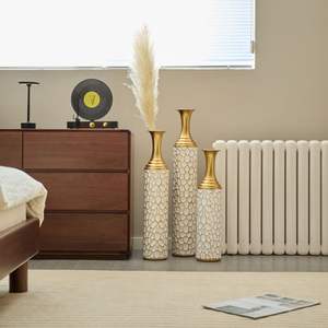 Set di 3 Vasi in Metallo Bianco per Decorazione Casa in Stile Moderno, Grandi Vasi Smaltati per Decorazione da Pavimento - Product Image 3