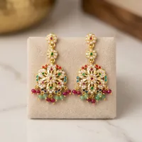 Blumenförmige Gold-Rhodium-Plattierte Diamant-Imitation Perlen Luxus Kronleuchter-Ohrringe Vintage Indische Braut Hochzeit Party Schmuck für Damen