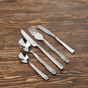 Ensemble de couverts en métal faits à la main, durables pour un usage régulier, comprenant cuillère, fourchette et couteau avec manche en métal, idéal pour les fêtes - Product Image 1