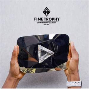 Botón de Diamante de los Premios de Trofeos de YouTube - Product Image 3