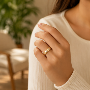 Anillo de Compromiso con Diamante de Corte Brillante Redondo, Chapado en Oro Amarillo de 14K, Anillo de Propuesta para Mujer, Elegante Joyería de Moissanita - Product Image 3