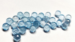 Perles rondes facettées en topaze bleu ciel de qualité AAA, 10 mm, pierres précieuses naturelles, pierres en vrac pour la fabrication de bijoux haut de gamme, vente en gros - Product Image 2