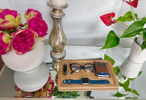 Bandeja de madera de mango fractalizada y quemada, hecha a mano y personalizada: organizador de mesita de noche para decoración del hogar - Product Image 5