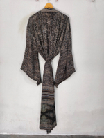 Robe kimono de luxe en soie patchwork, cache-maillot de bain, tenue de nuit, longue robe, kimono indien vintage fait main en soie de sari recyclée