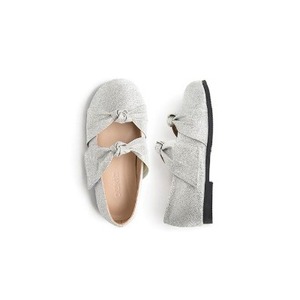 OZKIZ Chaussures de ville coréennes haut de gamme pour enfants D09 Ballerines pour filles avec nœud couleur unie pour 2-6 ans Vente en gros Mode enfant pour Printemps/Automne - Product Image 1