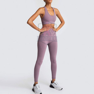 Conjunto de Yoga con Sudadera Oversize, Ropa Deportiva Profesional, Diseño Sólido en la Parte Delantera, Ecológico, Transpirable, Cuello en V, Sin Mangas, Conjunto de 2 Piezas - Product Image 5