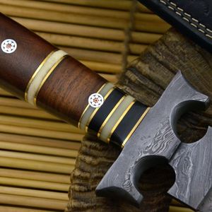 Couteau à lame fixe en acier Damas fait main, pointe tombante, manche en bois, couteau de chasse avec étui en cuir - Product Image 3