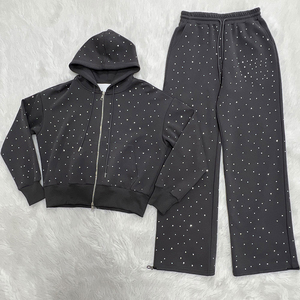Survêtement élégant pour homme avec strass et pierres de diamant, survêtement moderne pour homme avec strass - Product Image 1