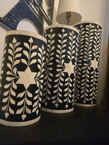 FAIZA CRAFT - Maceta Decorativa Moderna para Pared o Suelo, Diseño a Cuadros Blanco y Negro con Incrustaciones de Hueso, Hecha a Mano, Ecológica, para Bodas - Product Image 5
