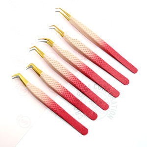 Pince à épiler pour extension de cils en acier inoxydable, antistatique, pointe en fibre rose, méga volume, pince à épiler pour extensions de cils volumineux - Product Image 1