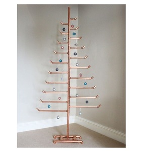 Sapin de Noël de taille idéale, design luxueux, plaqué or rose, personnalisable, avec branches droites. - Product Image 1