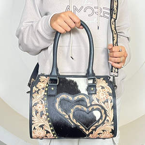 Sac bandoulière de luxe en cuir de vachette repoussé à la main, style vintage, grande capacité, pour le quotidien et les voyages - Collection Mars Expo - Product Image 6