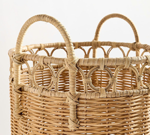 Elegant Round Rattan Laundry Basket With Handle Stylish <b>Storage</b> Basket For Bedroom Bathroom Handmade Home Organizer - Product Image 2