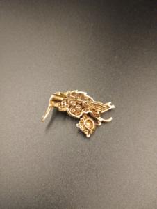 brooch in polki stone with <b>gold</b> plated and bird shape for Indian wedding handmade brooch for men American Diamond brooch for men - Product Image 2