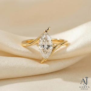 Bague de fiançailles de luxe en moissanite taille marquise, plaqué or 18 carats, argent sterling, sertie de griffes, bijoux de mariage pour femme - Product Image 1