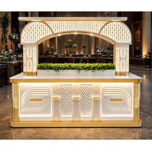 Compre un mostrador de catering de lujo para banquetes, mostrador de exhibición de alimentos dorado, mostrador de catering de acero inoxidable para bodas - Product Image 1