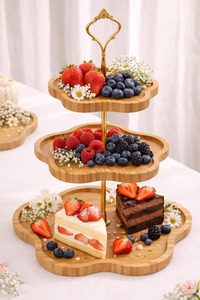 Support à dessert en bois en forme de fleur, trois niveaux, idéal pour les mariages et la décoration de table de boulangerie, vente en gros depuis l'Inde - Product Image 2