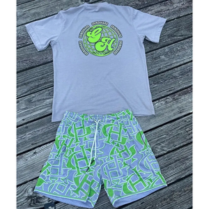 Conjunto de camiseta gráfica morada y pantalones cortos estampados para hombre, conjunto informal de dos piezas para verano, ropa urbana con estampado personalizado, venta al por mayor en el Reino Unido - Product Image 2