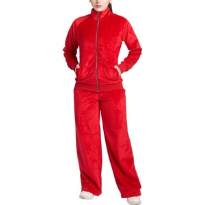 Ensemble de survêtement en polaire rouge pour femmes, deux pièces, manches longues, fermeture éclair, coupe ample décontractée, vêtements d'hiver avec poches latérales - Product Image 1