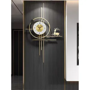Arte de Pared de Hojas Metálicas Hecho a Mano, Decoración de Pared Redonda de Lujo con Patrón Horizontal Artístico para el Hogar - Product Image 1
