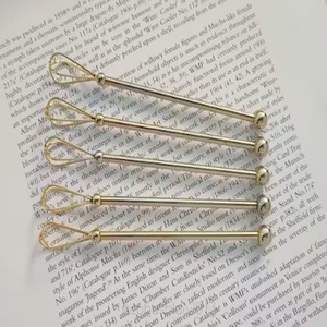 Juego de 4 Agitadores de Cóctel con Acabado Dorado Antiguo, Juego de 4 Agitadores de Acero Inoxidable - Product Image 1