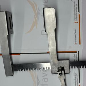 Retractor Finochietto de Acero Inoxidable, Instrumento Quirúrgico, Separador de Costillas Torácicas para Procedimientos de Cirugía Torácica por Dentavex - Product Image 2